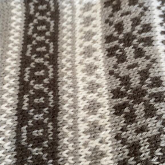 Jessica Simpson Snow Plat Infinity Scarf - Picture 4 of 8